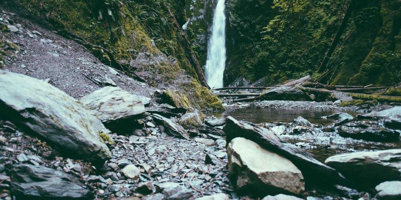 华都VIP高端生活危机管理：精英网络如何在全球紧急救援与资产保全中创造绝对安全